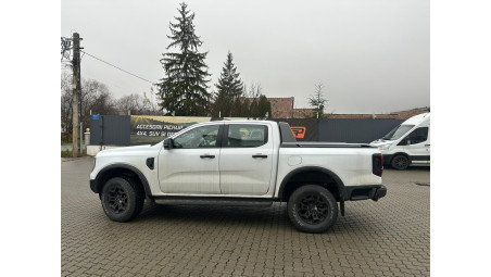 Roll cover and rollbar installed on Ford Ranger 2024