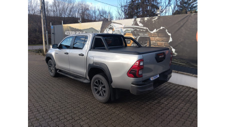 Roll cover and rollbar installed on Toyota Hilux 2024