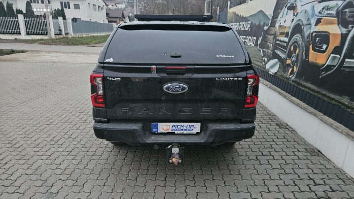 Alpha Type E+ Air canopy installed on Ford Ranger 2024