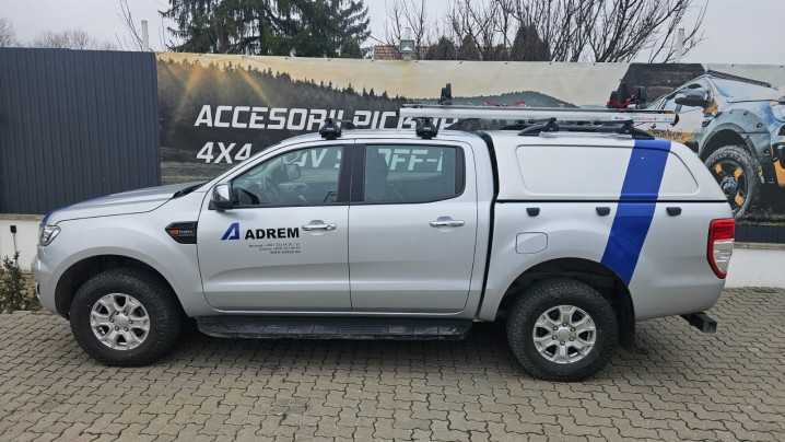 SafeStow 4 sliding ladder rack installed on Ford Ranger 2018