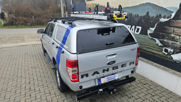 SafeStow 4 sliding ladder rack installed on Ford Ranger 2018