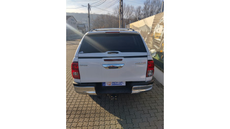 Alpha canopy installed on Toyota Hilux 2020