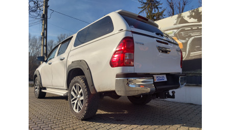 Alpha canopy installed on Toyota Hilux 2020