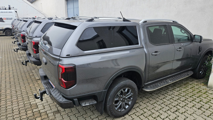 Alpha canopy installed on Ford Ranger 2025