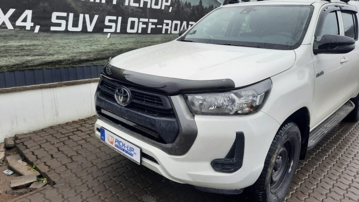 Fully equiped Toyota Hilux 2025