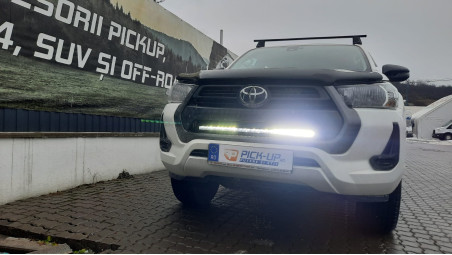 Fully equiped Toyota Hilux 2025