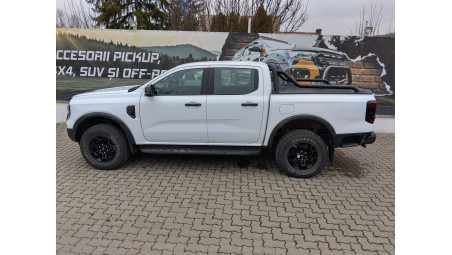Roll cover and hood guard installed on Ford Ranger Tremor 2025