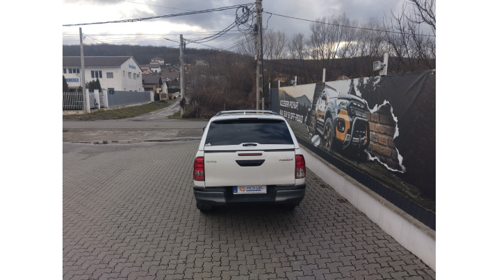 Alpha GSR canopy, Aeroklas bedliner installed on Toyota Hilux 2025