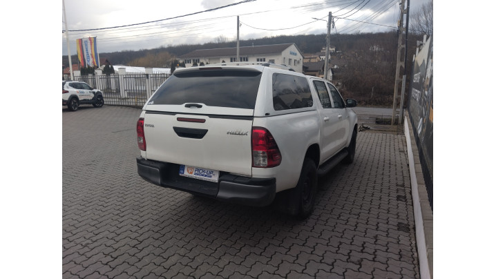 Alpha GSR canopy, Aeroklas bedliner installed on Toyota Hilux 2025