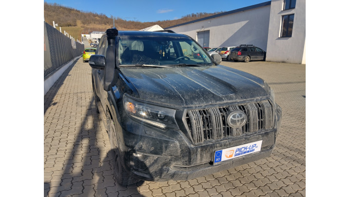 Snorkel installed on Toyota Land Cruiser 150 (L15) 2023