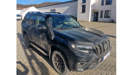 Snorkel installed on Toyota Land Cruiser 150 (L15) 2023