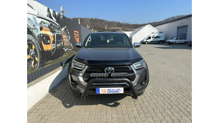 Fully equiped Toyota Hilux 2024