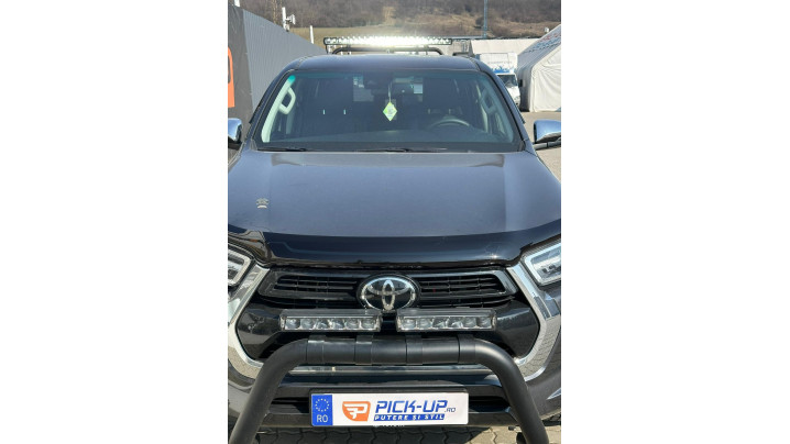 Fully equiped Toyota Hilux 2024