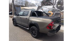 Roll cover, rollbar installed on Toyota Hilux 2025