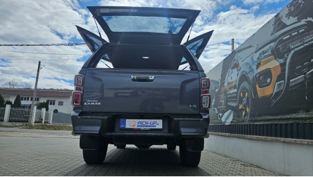 Alpha CMX-W canopy installed on Isuzu D-Max 2021