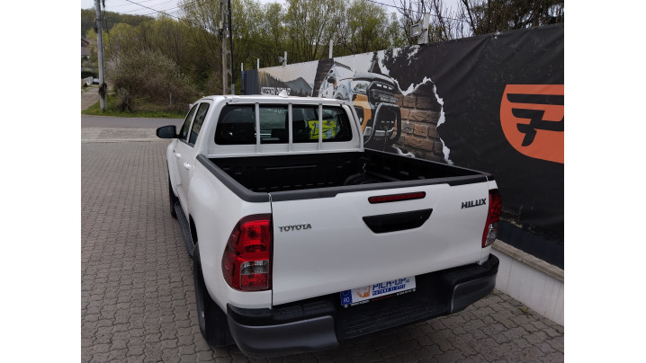 Bed liner,  bed‑rail protectors installed on Toyota Hilux 2025