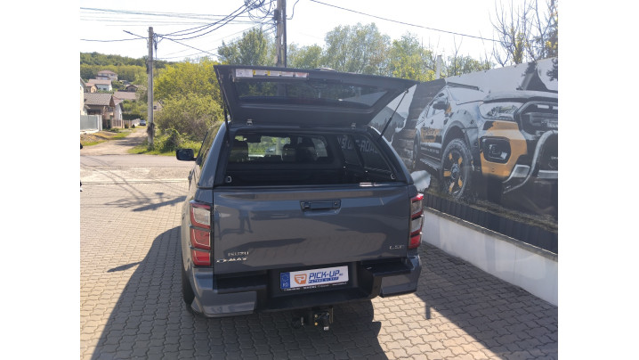 Montare capitonaj de bena, hardtop,carlig de remorcare pe Isuzu D-Max 2025