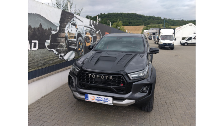 Fully equiped Toyota Hilux GR Sport II 2025