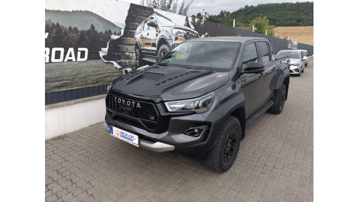 Fully equiped Toyota Hilux GR Sport II 2025