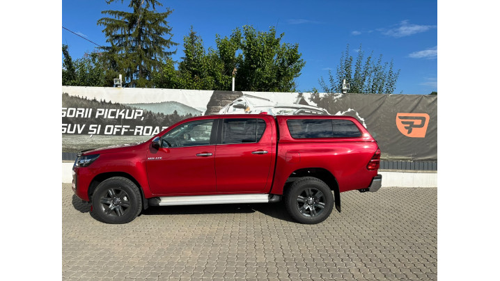 Fully equiped Toyota Hilux 2025