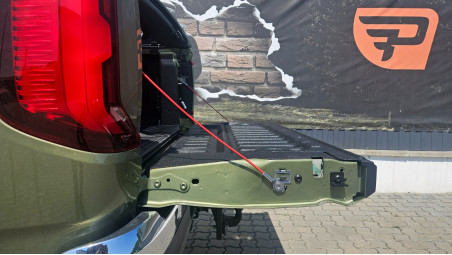 Montare hardtop si deflector de geam si capota pe Volkswagen Amarok 2025