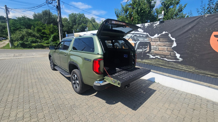 Montare hardtop si deflector de geam si capota pe Volkswagen Amarok 2025