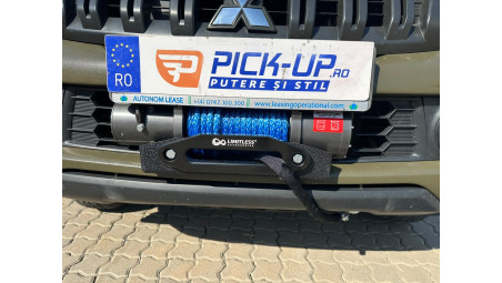 Winch, tow bar, hood guard installed on Mitsubishi L200 2017