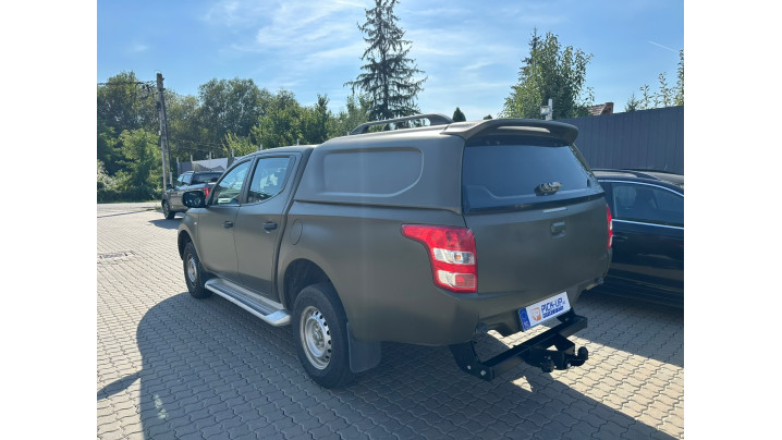 Winch, tow bar, hood guard installed on Mitsubishi L200 2017