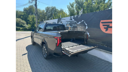 RealTruck roll cover installed on KGM Musso Grand 2026