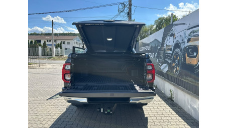 Fully equiped Toyota Hilux 2024
