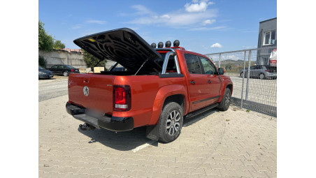 AK Galaxy tonneau cover installed on Volkswagen Amarok 2014