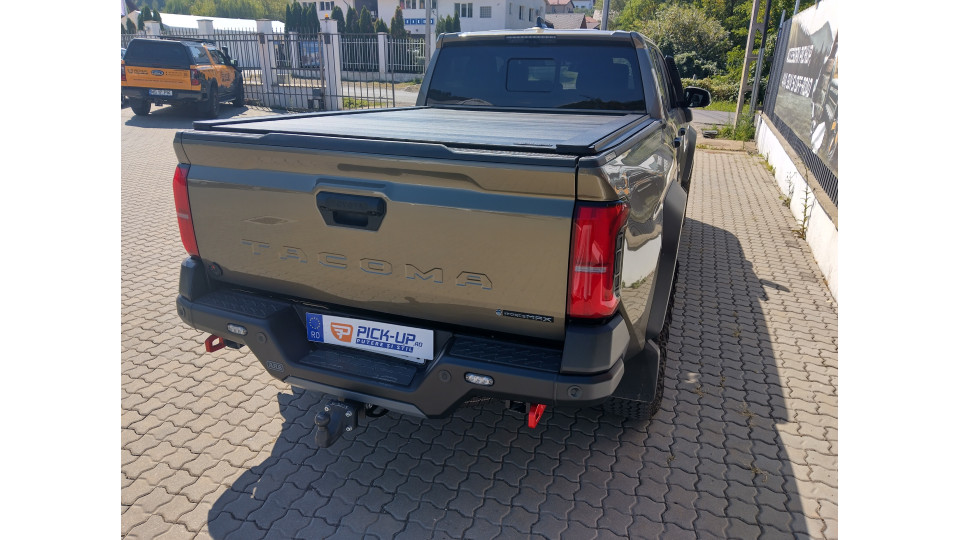 Montare rulou de bena electric pe Toyota Tacoma 2025