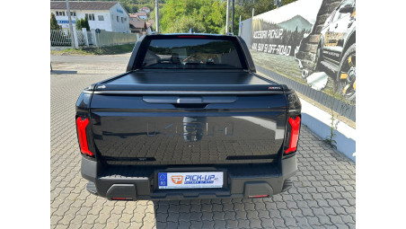 Manual roll cover installed on KGM Musso EV 2025