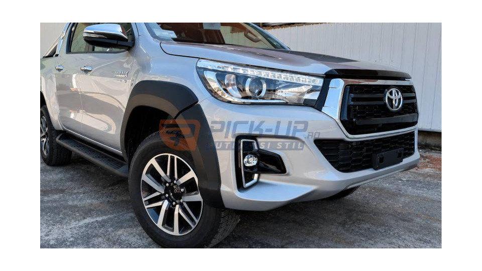 OVERFENDER EGR TOYOTA HILUX 2020+