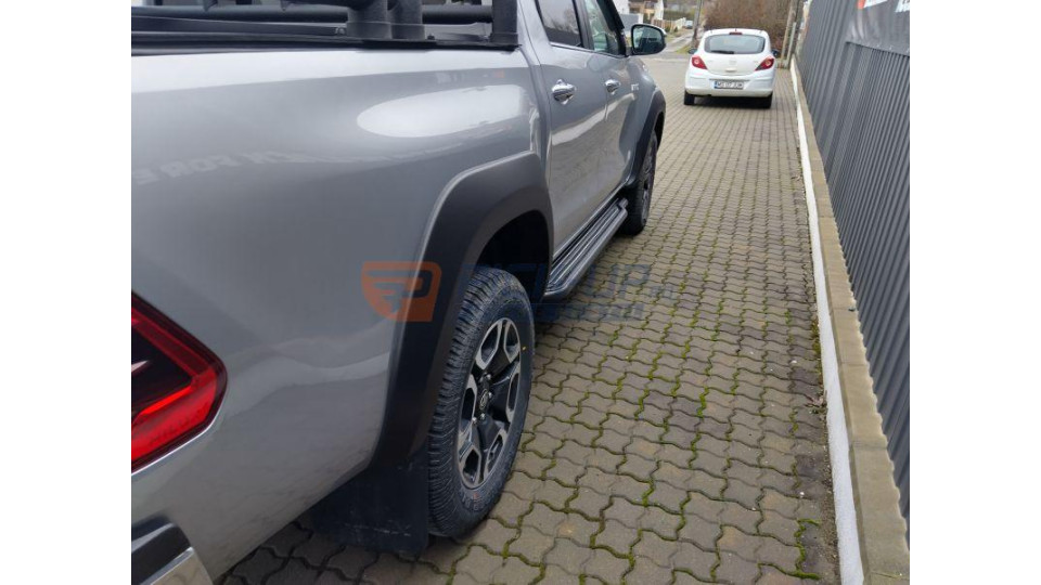 Aparatori aripi Toyota Hilux 2024 EGR AA