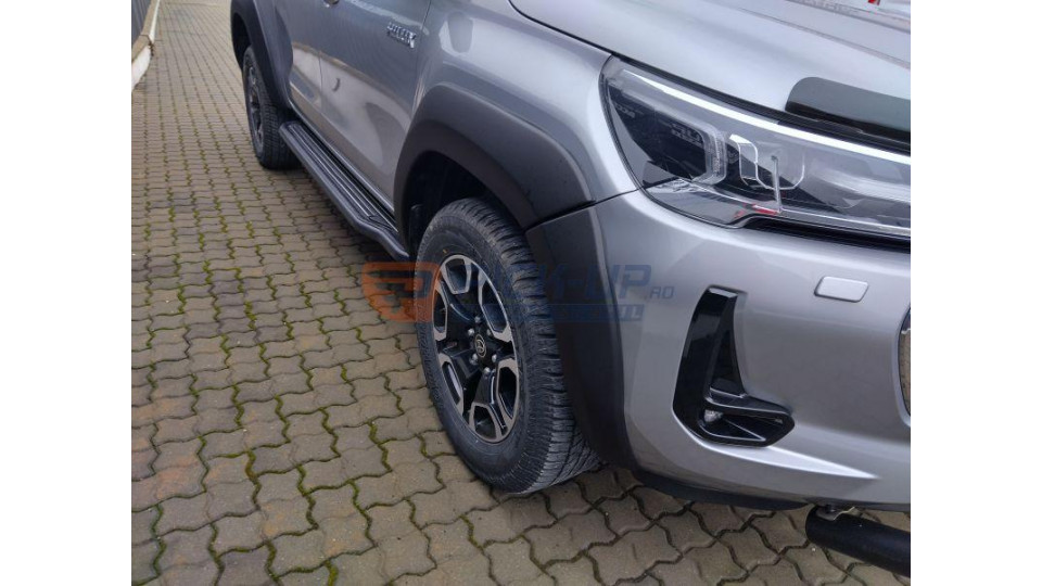 Aparatori aripi Toyota Hilux 2024 EGR AA