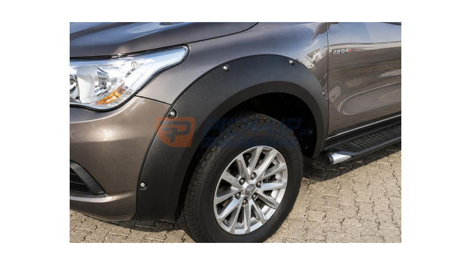 Aparatori aripi Mitsubishi L200 2022 OMT AA