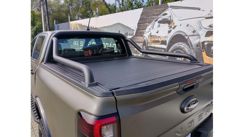 Manual roll cover installed on Ford Ranger Tremor 2025