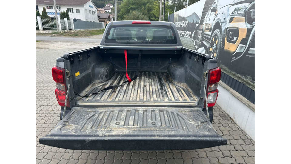 Montare rulou de bena manual pe Isuzu D-Max 2016