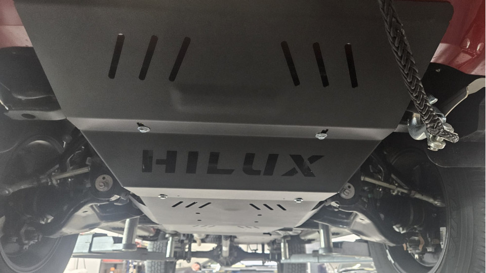 Fully equiped Toyota Hilux 2025