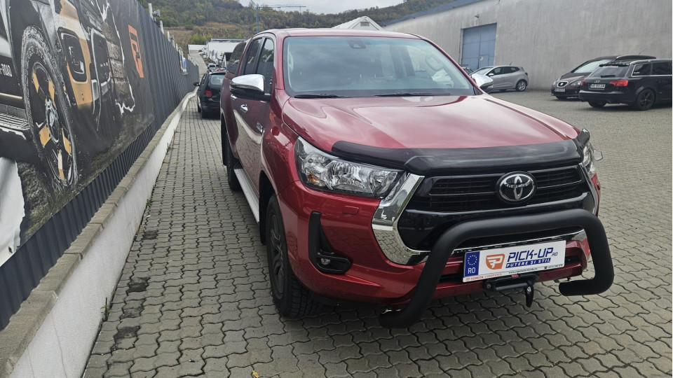 Fully equiped Toyota Hilux 2025