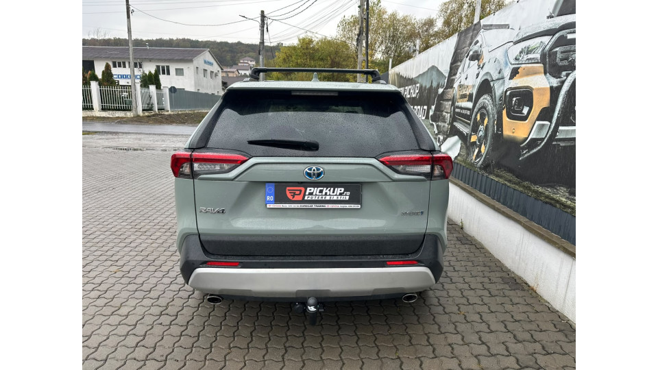Tow bar installed on Toyota RAV4 Hybrid 2023