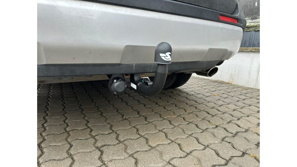 Tow bar installed on Toyota RAV4 Hybrid 2023