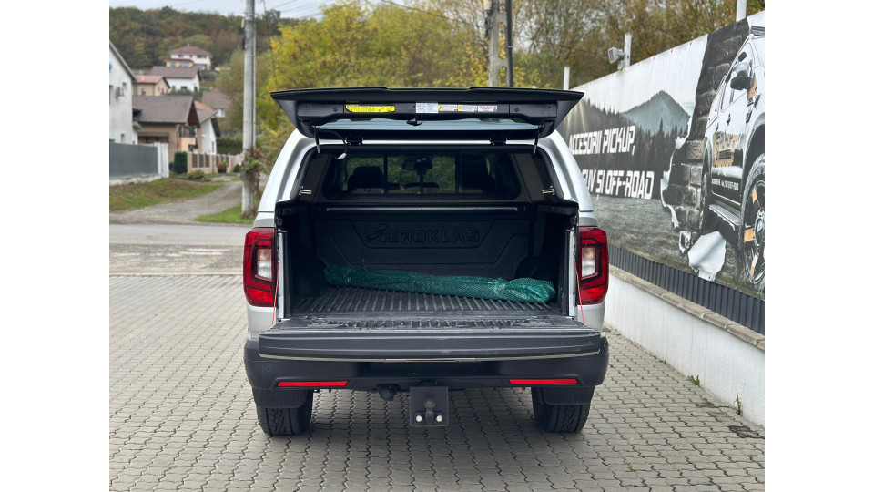 Aeroklas GWE canopy installed on Volkswagen Amarok 2024
