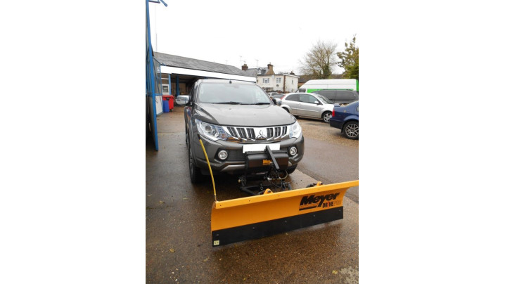 Snow plough 28220 16630-16632Salt spreader Medie