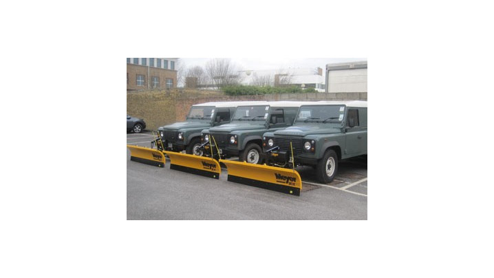 Snow plough 28220 16630-16632Salt spreader Medie