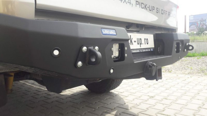 BARA SPATE RIVAL FORD RANGER