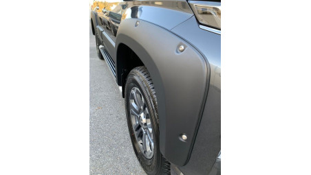 APARATOR ARIPI LIMITLESS ROCKY MIT L200 2019+