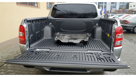 Bullbar, scut motor, capitonaj de benă Mitsubishi L200 – februarie 2019