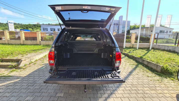 Toyota Hilux 25 Iunie 2020